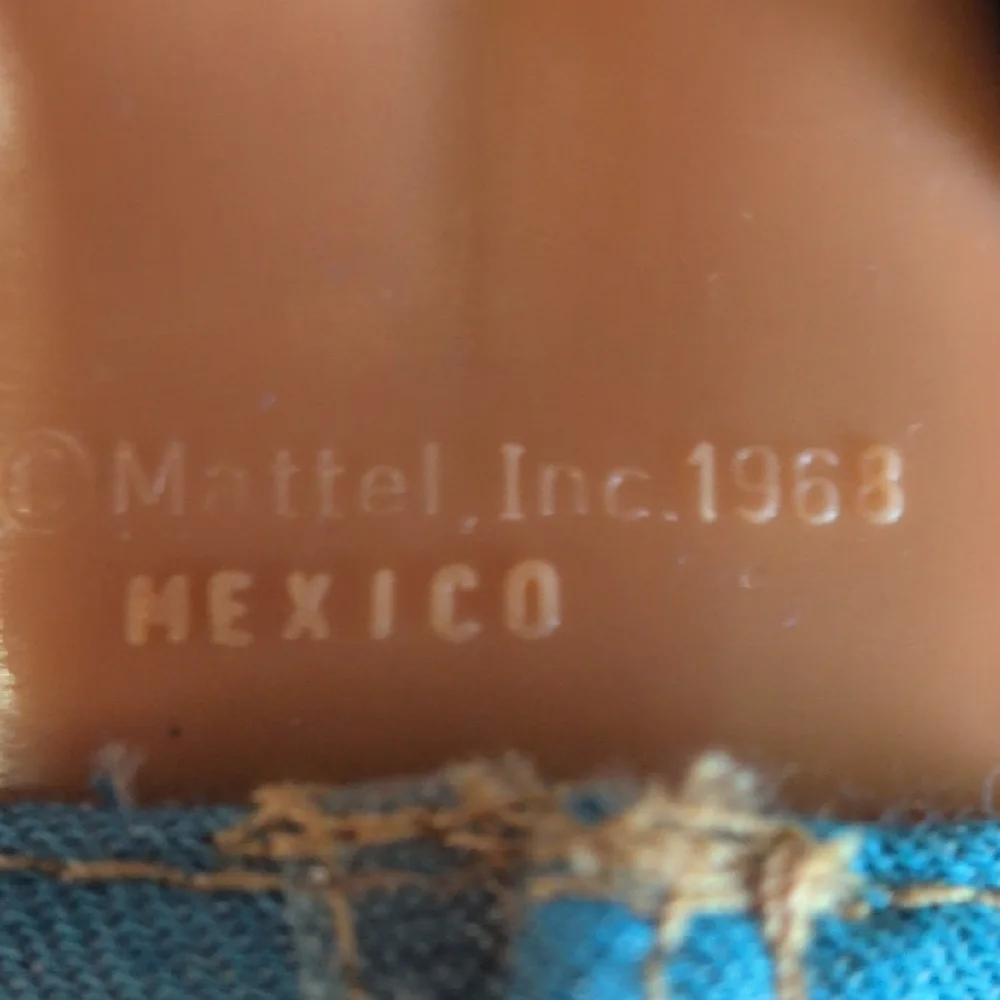 1966 Barbie And 1968 Ken In A Rare 1972 Mountain Ski Cabin Travel Case - Picture 11 of 12